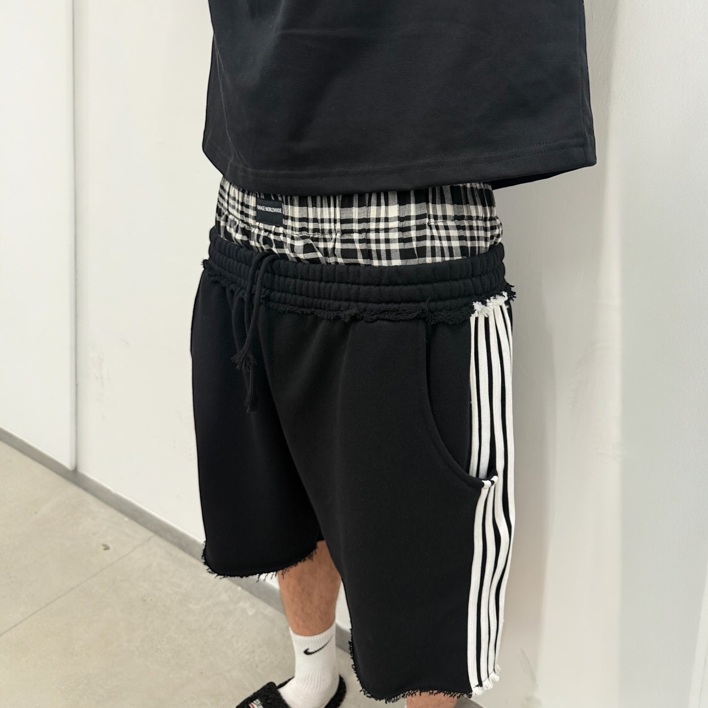 DOUBLE SHORTS